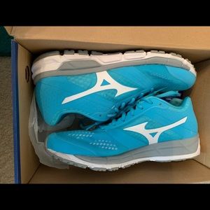 Women’s Mizuno Synchro MX Size 10